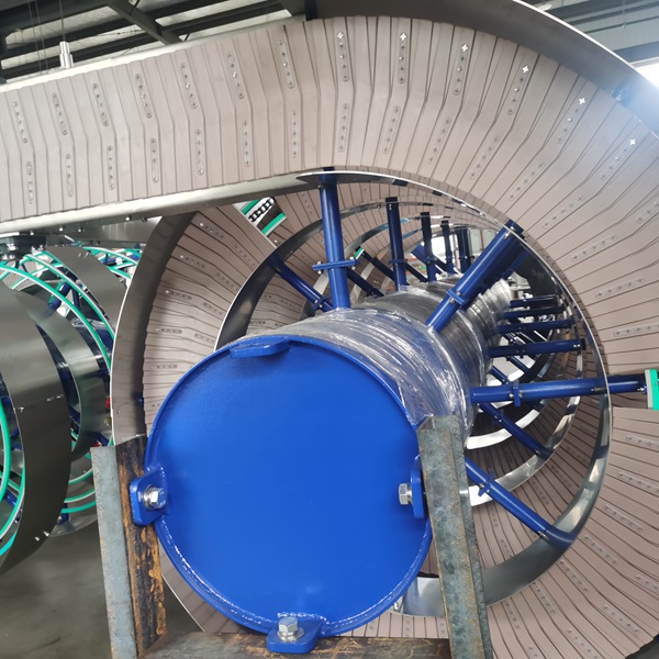 Spiral Conveyor China Type at Conveyor na kung saan ang Linkup na may packing machine
